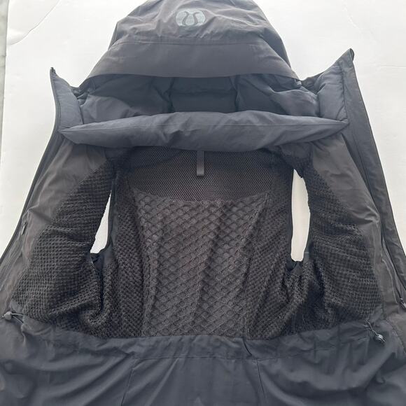 Lululemon Sleet Street Vest Black Size 4 Goose Down Puffer Winter Ski - Picture 7 of 12
